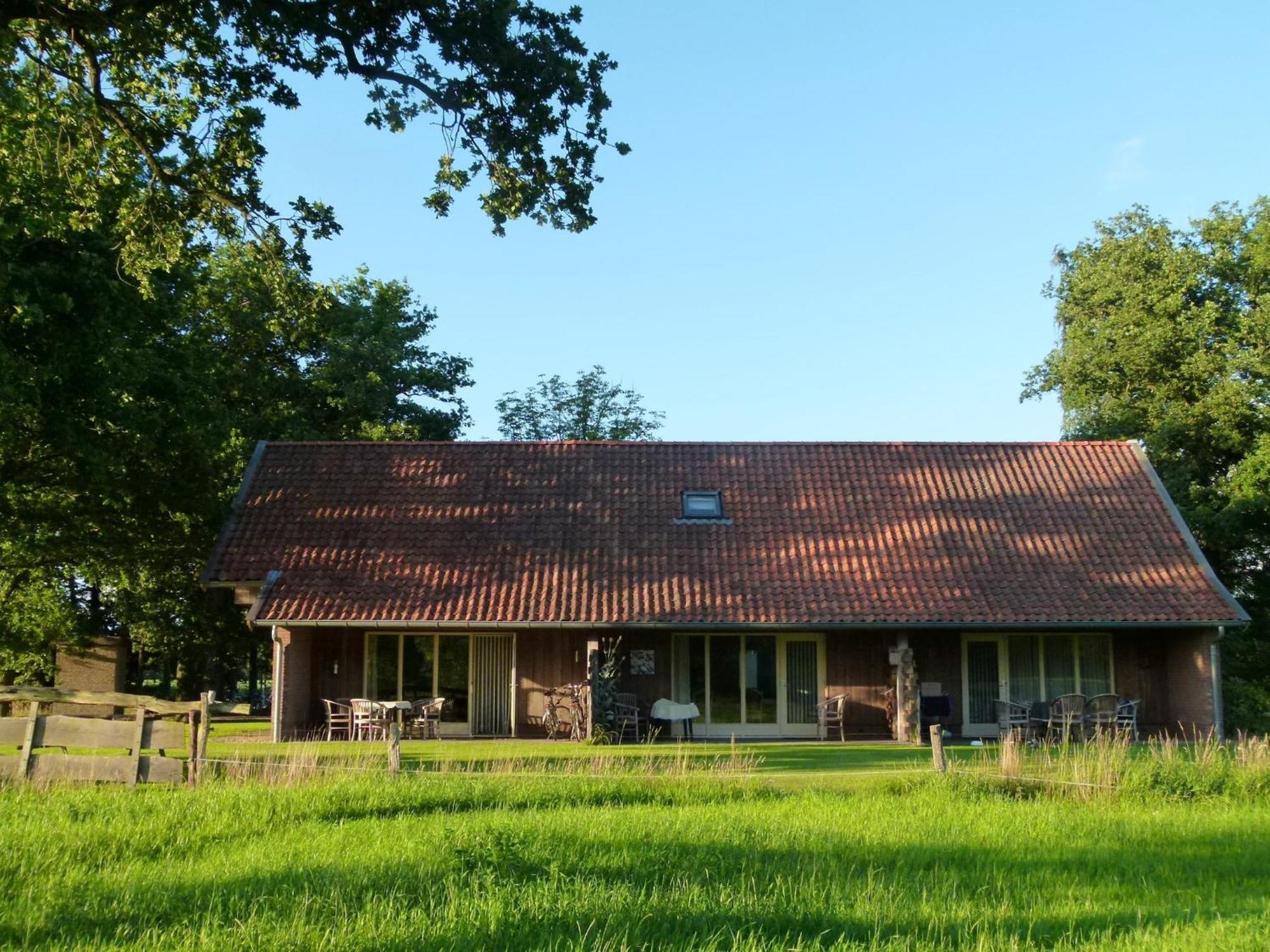Holiday Home In Geesteren With Roof Terrace Garden Furniture Zewnętrze zdjęcie